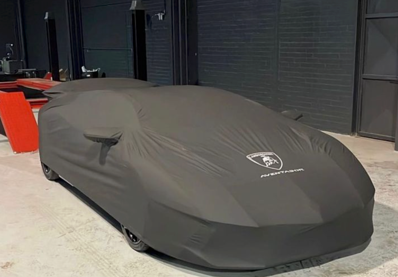 lamborghini_outdoor_cover-1 ##waterproofcarcover## ##bespokecarcover## ##oudoorcarcover##